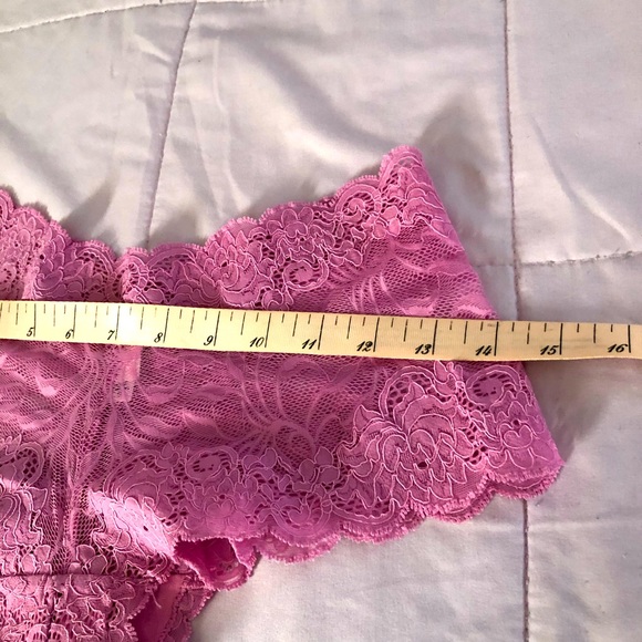 Victoria’s Secret Lace Hiphugger - Picture 3 of 5